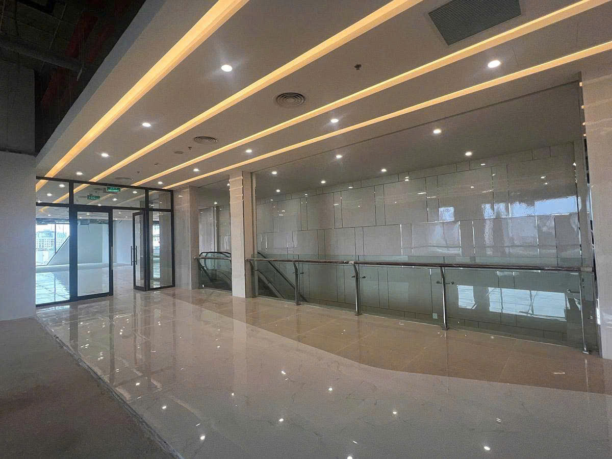 tiến độ hoàn thiện Rox Tower 136 hồ tùng mậu