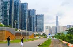 Giá chung cư thiết lập đỉnh mới ở Hà Nội, TP.HCM và Đà Nẵng, thanh khoản chậm lại