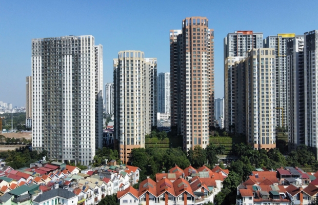 Bộ Xây dựng: Nguồn cung tăng mạnh, giá nhà vẫn 'leo thang'